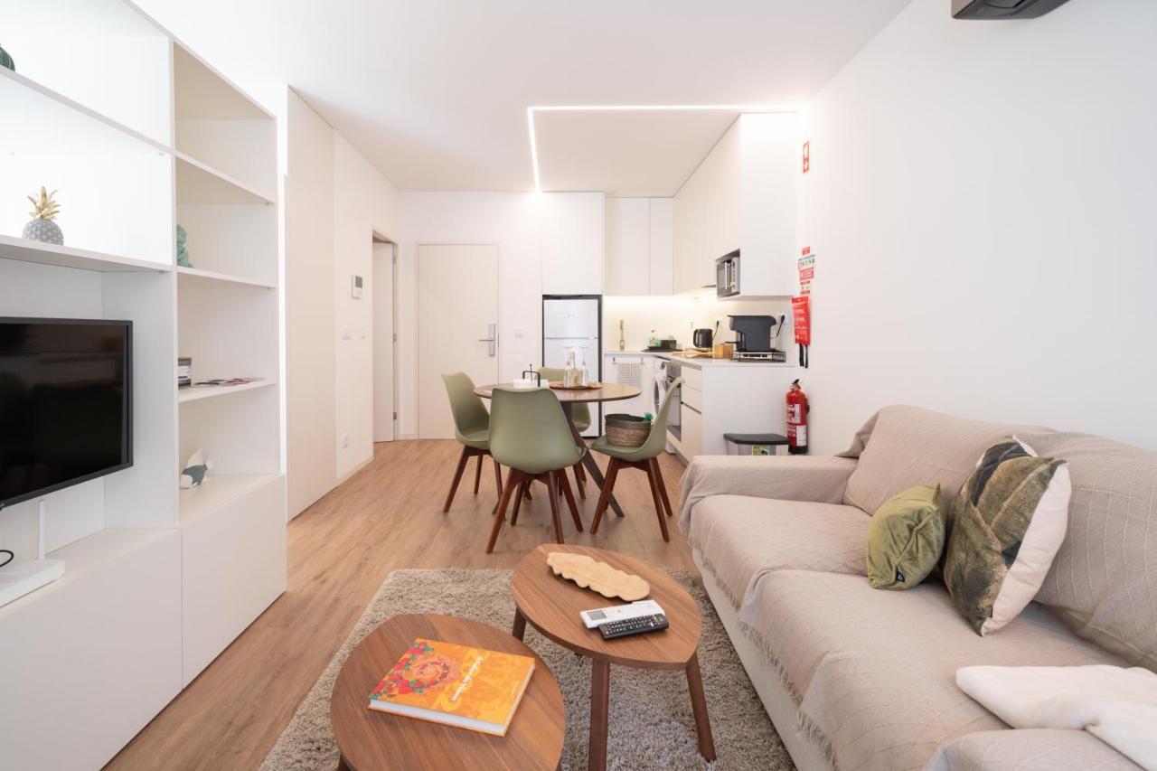 Mam Heat Apartments - Viana City Centre Виана до Кастело Екстериор снимка
