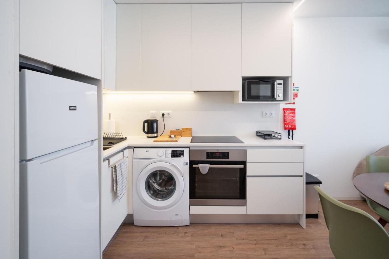 Mam Heat Apartments - Viana City Centre Виана до Кастело Екстериор снимка