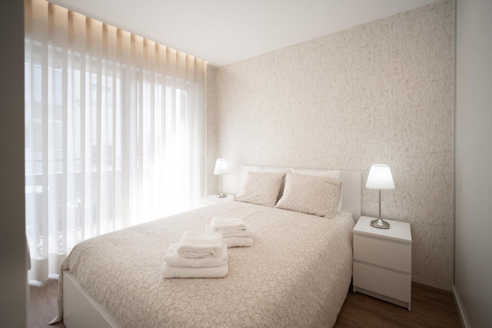 Mam Heat Apartments - Viana City Centre Виана до Кастело Екстериор снимка