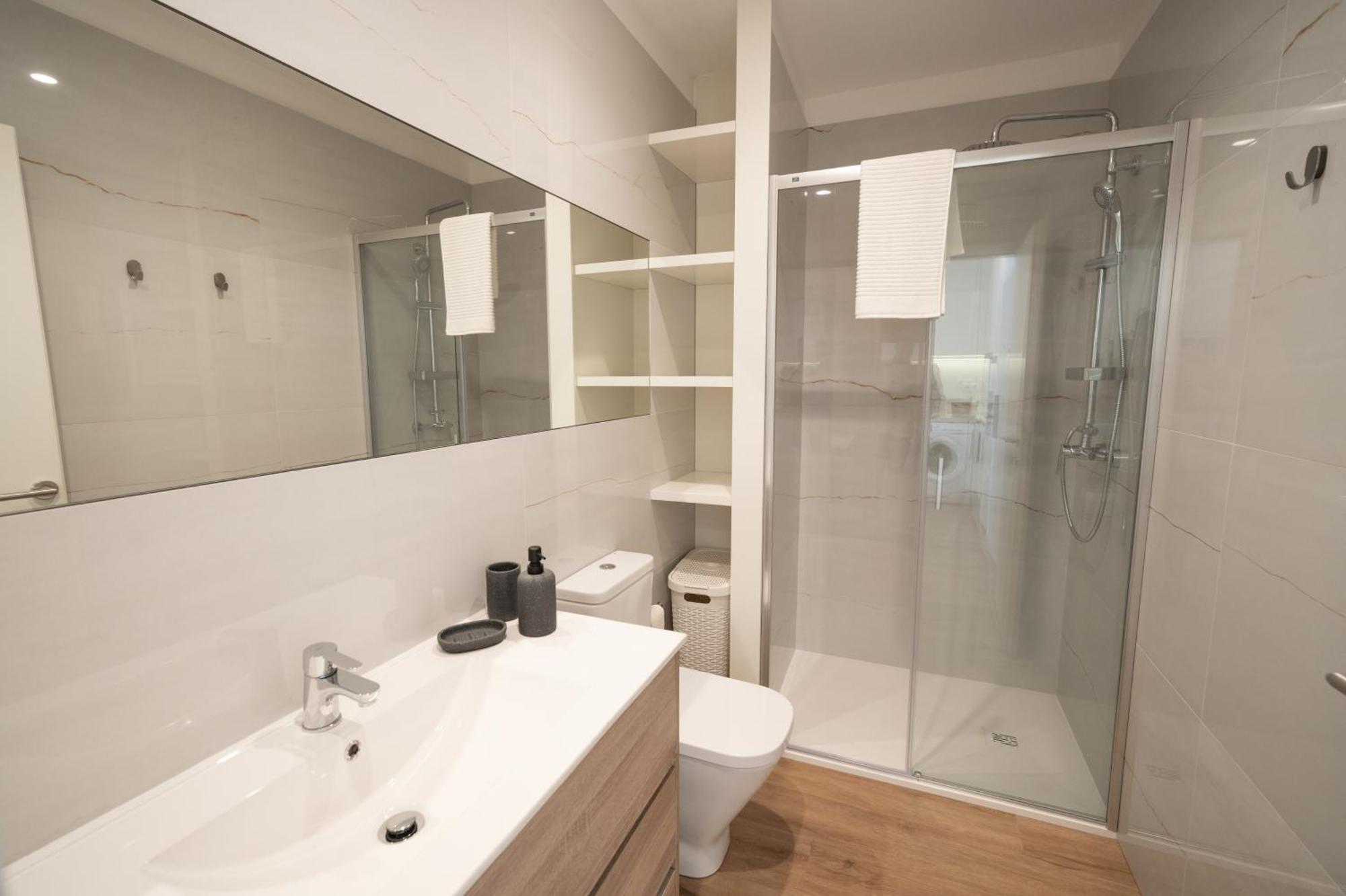 Mam Heat Apartments - Viana City Centre Виана до Кастело Екстериор снимка