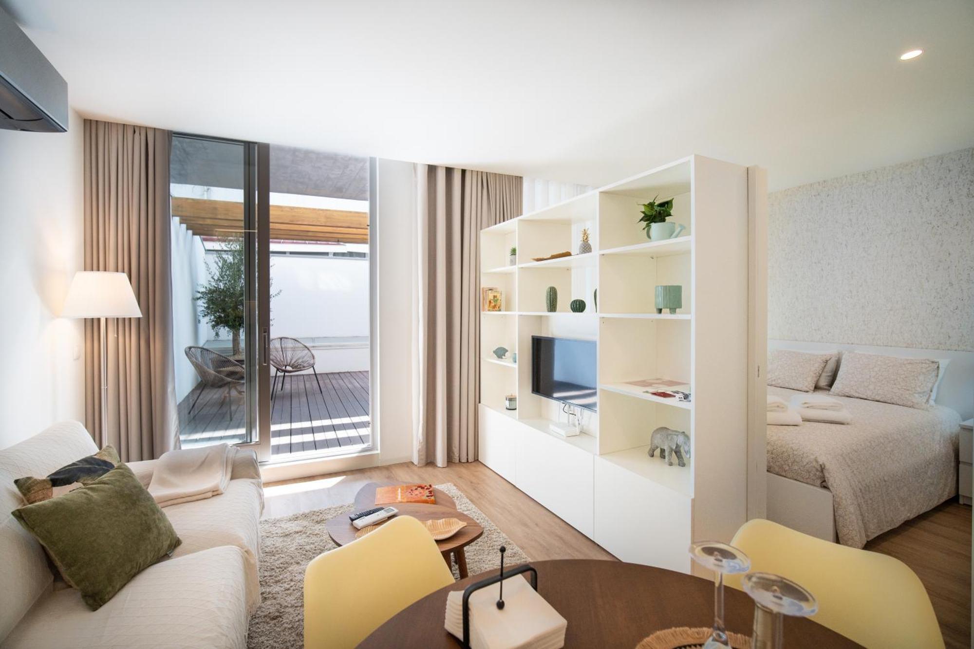 Mam Heat Apartments - Viana City Centre Виана до Кастело Екстериор снимка