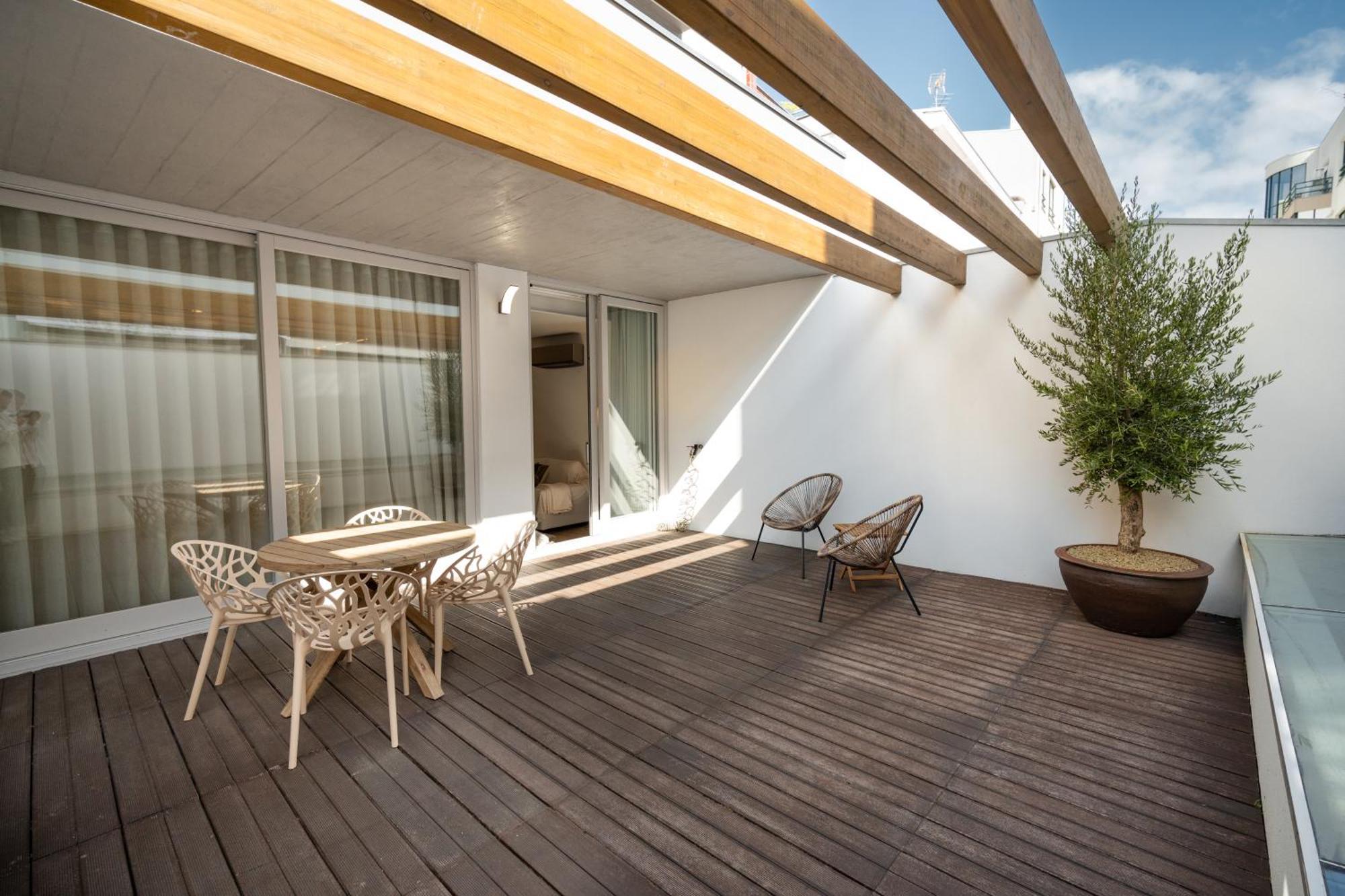 Mam Heat Apartments - Viana City Centre Виана до Кастело Екстериор снимка